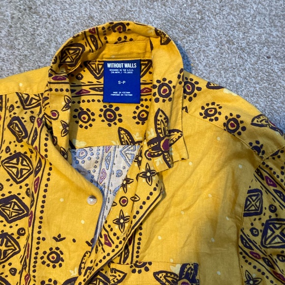 Yellow Tops Bundle - Picture 3 of 4